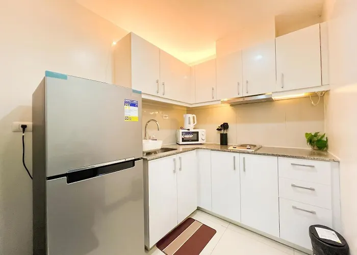 Stylish 1br Prime Bgc Uptown Near Hyatt #upt119c *