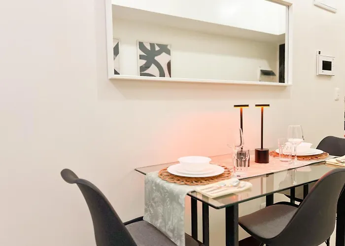 Stylish 1br Prime Bgc Uptown Near Hyatt #upt119c Holiday home