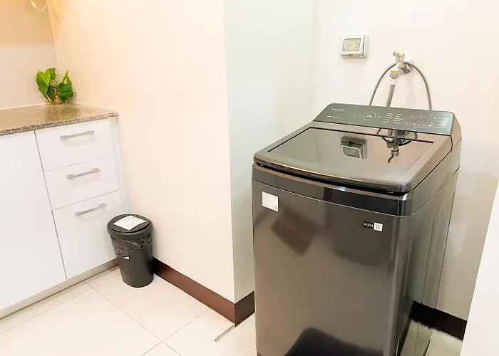 Holiday home Stylish 1br Prime Bgc Uptown Near Hyatt #upt119c