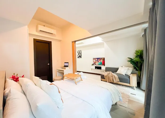 Holiday home Stylish 1br Prime Bgc Uptown Near Hyatt #upt119c *