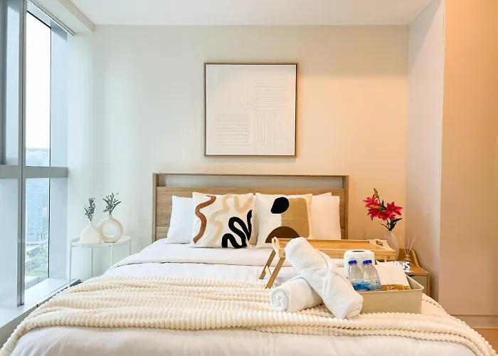 Stylish 1br Prime Bgc Uptown Near Hyatt #upt119c Manila
