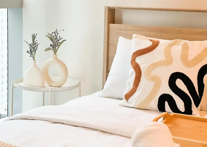 Holiday home Stylish 1br Prime Bgc Uptown Near Hyatt #upt119c