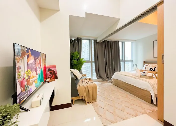Stylish 1br Prime Bgc Uptown Near Hyatt #upt119c Manila