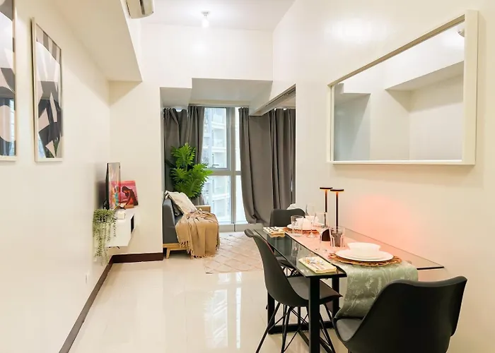 Stylish 1br Prime Bgc Uptown Near Hyatt #upt119c Holiday home *